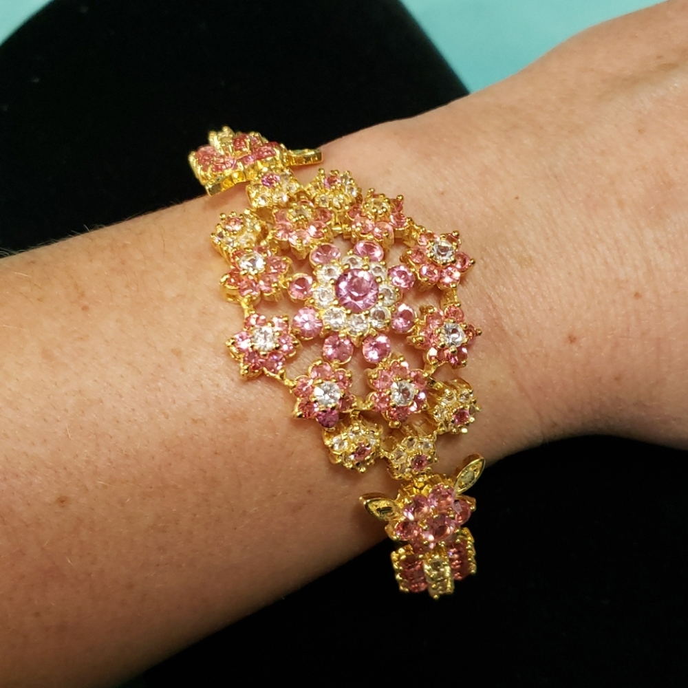 Vintage Style Flower Clasp Bracelet Gold Pink Rhinestone NWOT - Picture 6 of 12